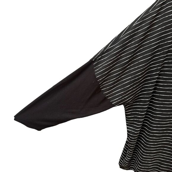 Chico's Women's Top Black & White Striped Dolman Sleeve Lined Size 2 or M - Picture 3 of 7